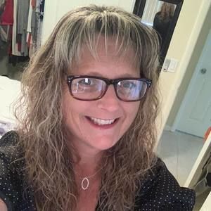 Meet your Posher, Deidra